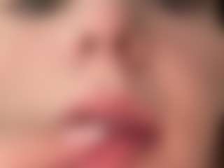 troubleinlace's Live Sex Cam Show