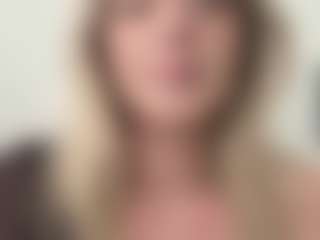 troubleinlace's Live Sex Cam Show