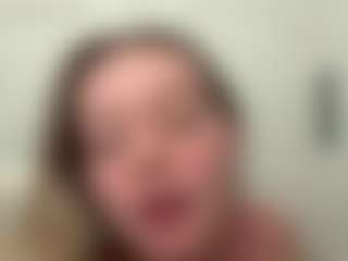 troubleinlace's Live Sex Cam Show
