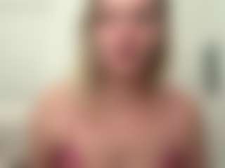 troubleinlace's Live Sex Cam Show