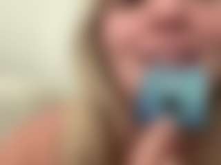 troubleinlace's Live Sex Cam Show