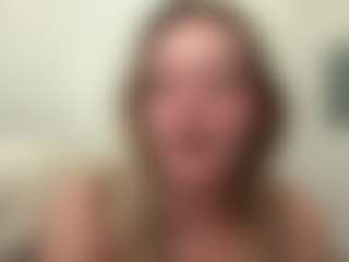 troubleinlace's Live Sex Cam Show