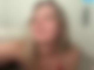troubleinlace's Live Sex Cam Show