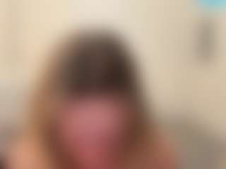 troubleinlace's Live Sex Cam Show
