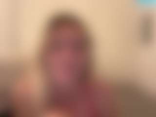 troubleinlace's Live Sex Cam Show