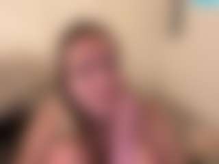 troubleinlace's Live Sex Cam Show