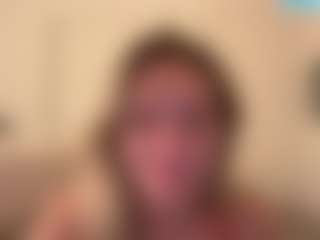 troubleinlace's Live Sex Cam Show