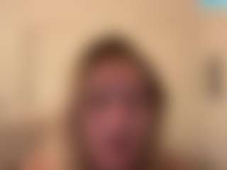 troubleinlace's Live Sex Cam Show