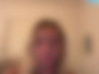troubleinlace's Live Sex Cam Show