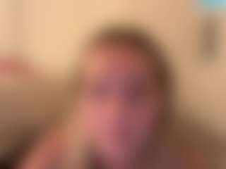 troubleinlace's Live Sex Cam Show
