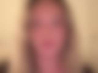 troubleinlace's Live Sex Cam Show