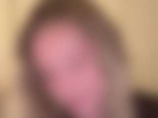 troubleinlace's Live Sex Cam Show
