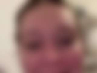 troubleinlace's Live Sex Cam Show