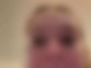 troubleinlace's Live Sex Cam Show