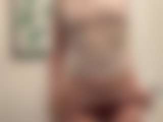 troubleinlace's Live Sex Cam Show