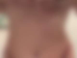 troubleinlace's Live Sex Cam Show
