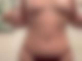 troubleinlace's Live Sex Cam Show
