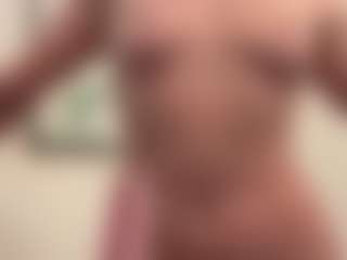 troubleinlace's Live Sex Cam Show