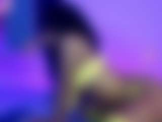 lucie-petite's Live Sex Cam Show