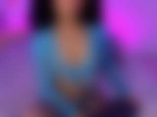 lucie-petite's Live Sex Cam Show