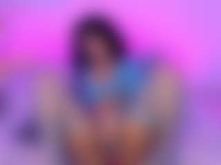 lucie-petite's Live Sex Cam Show