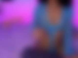 lucie-petite's Live Sex Cam Show