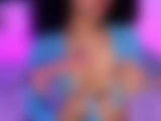 lucie-petite's Live Sex Cam Show