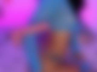 lucie-petite's Live Sex Cam Show