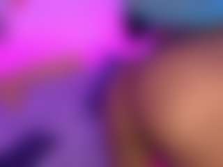 Show en direct avec lucie-petite - New Squirt sur Camsoda