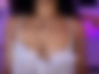 lucie-petite's Live Sex Cam Show