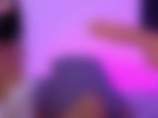 lucie-petite's Live Sex Cam Show