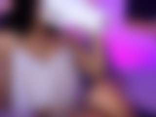 lucie-petite's Live Sex Cam Show