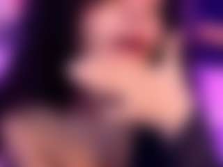 lucie-petite's Live Sex Cam Show