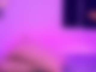 lucie-petite's Live Sex Cam Show