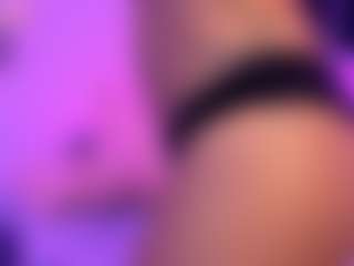 lucie-petite's Live Sex Cam Show