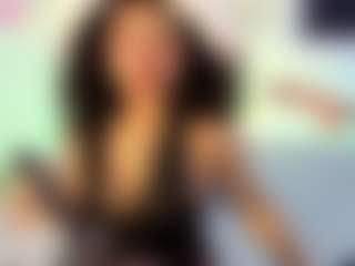 lucie-petite's Live Sex Cam Show