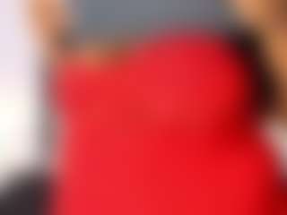 Treisy Vixen MILF webcam performer live streaming