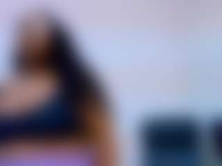 Live cam show with Treisy Vixen - Big Clit on Camsoda