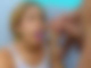 yeache's Live Sex Cam Show