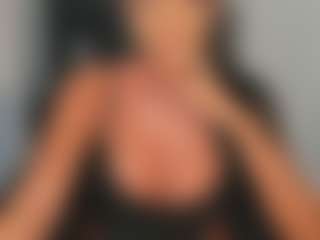 Live cam show with AndreeRose - Double Penetration on slutload