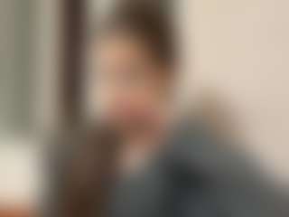 Bella's Live Sex Cam Show