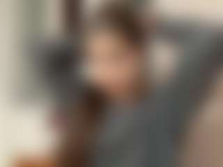 Bella's Live Sex Cam Show