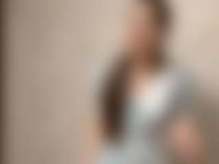 Bella's Live Sex Cam Show
