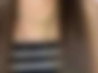 Bella's Live Sex Cam Show