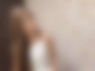 Bella's Live Sex Cam Show