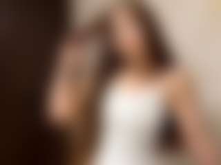 Bella's Live Sex Cam Show