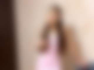 Bella's Live Sex Cam Show