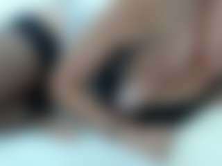 Live cam show with Margokiss - Average on nudelive.tv