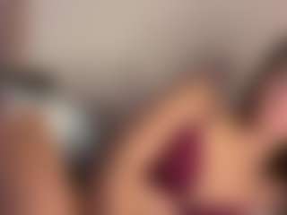 sophiesweetside's Live Sex Cam Show