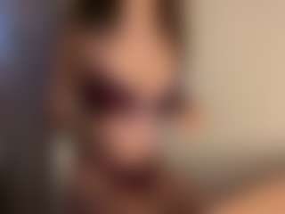 sophiesweetside's Live Sex Cam Show